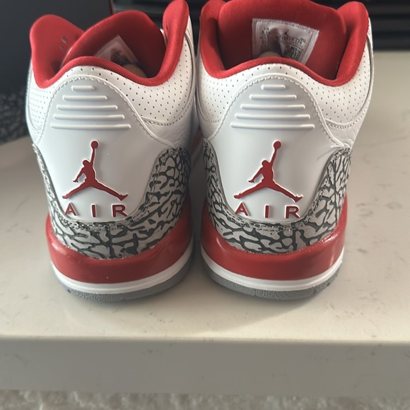 NEW Jordan 3 Retro Cardinal (GS) size 6.5 Y equivalent to 8 women’s - Picture 7 of 17